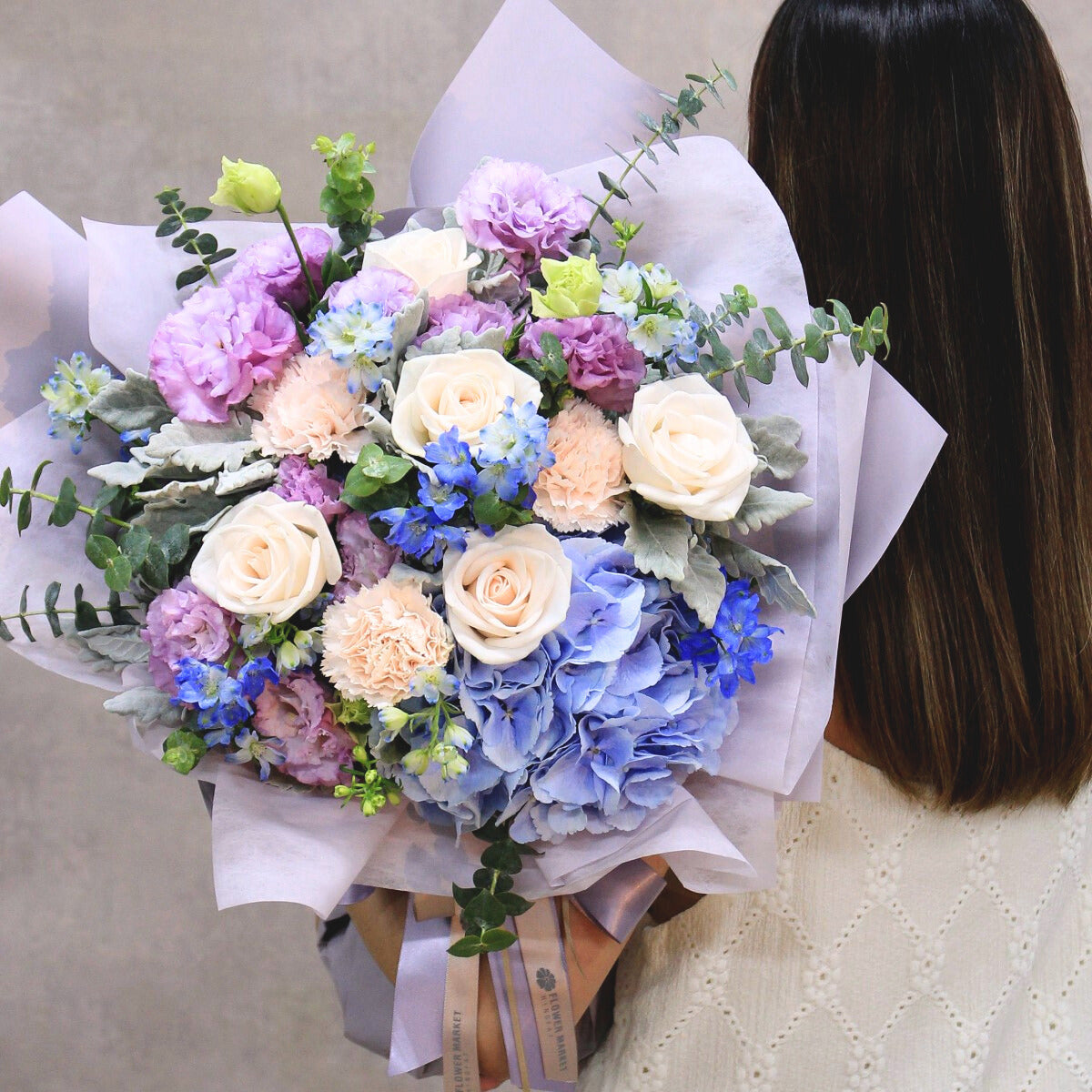 藍繡球小飛燕花束 Blue hydrangea and delphinium bouquet