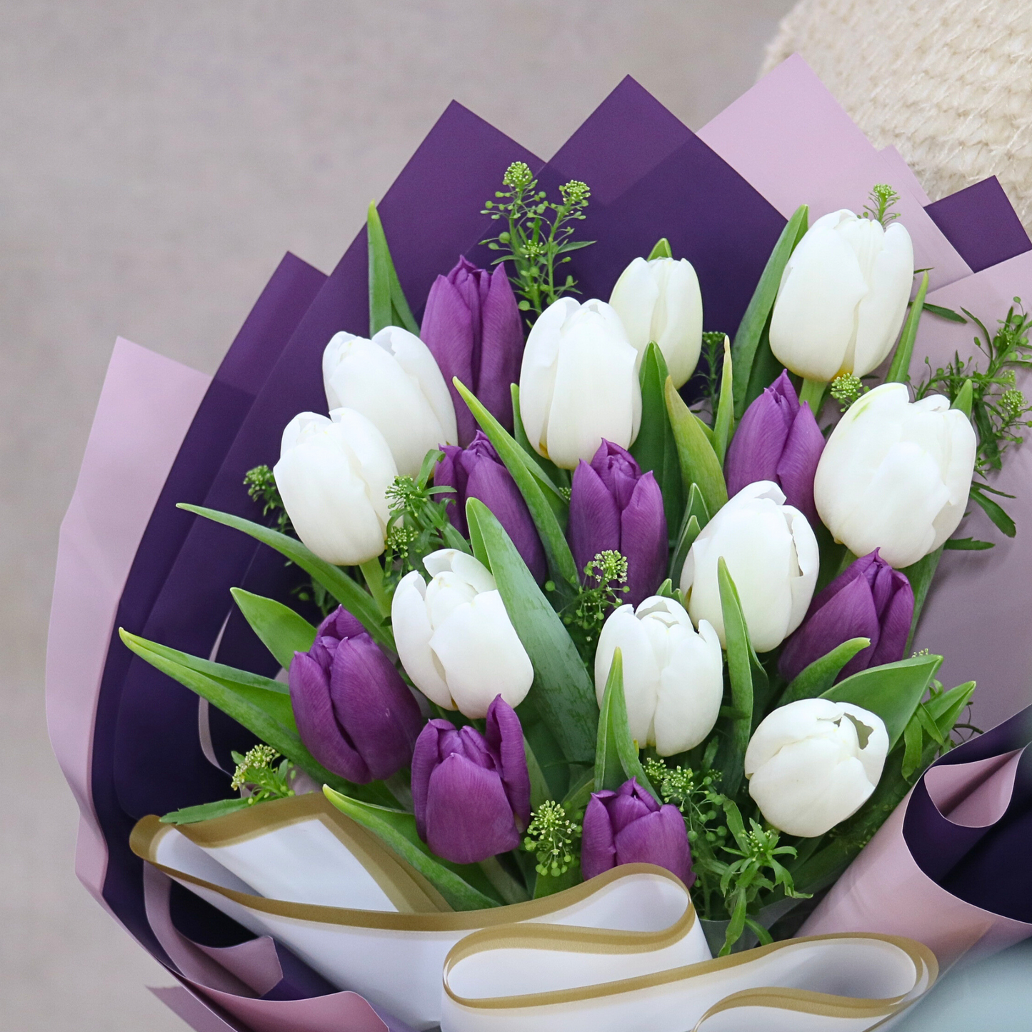 Mixed tulip bouquet