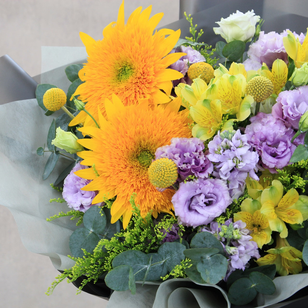 泰迪熊向日葵桔梗花束 Teddy Bear sunflower and eustoma bouquet