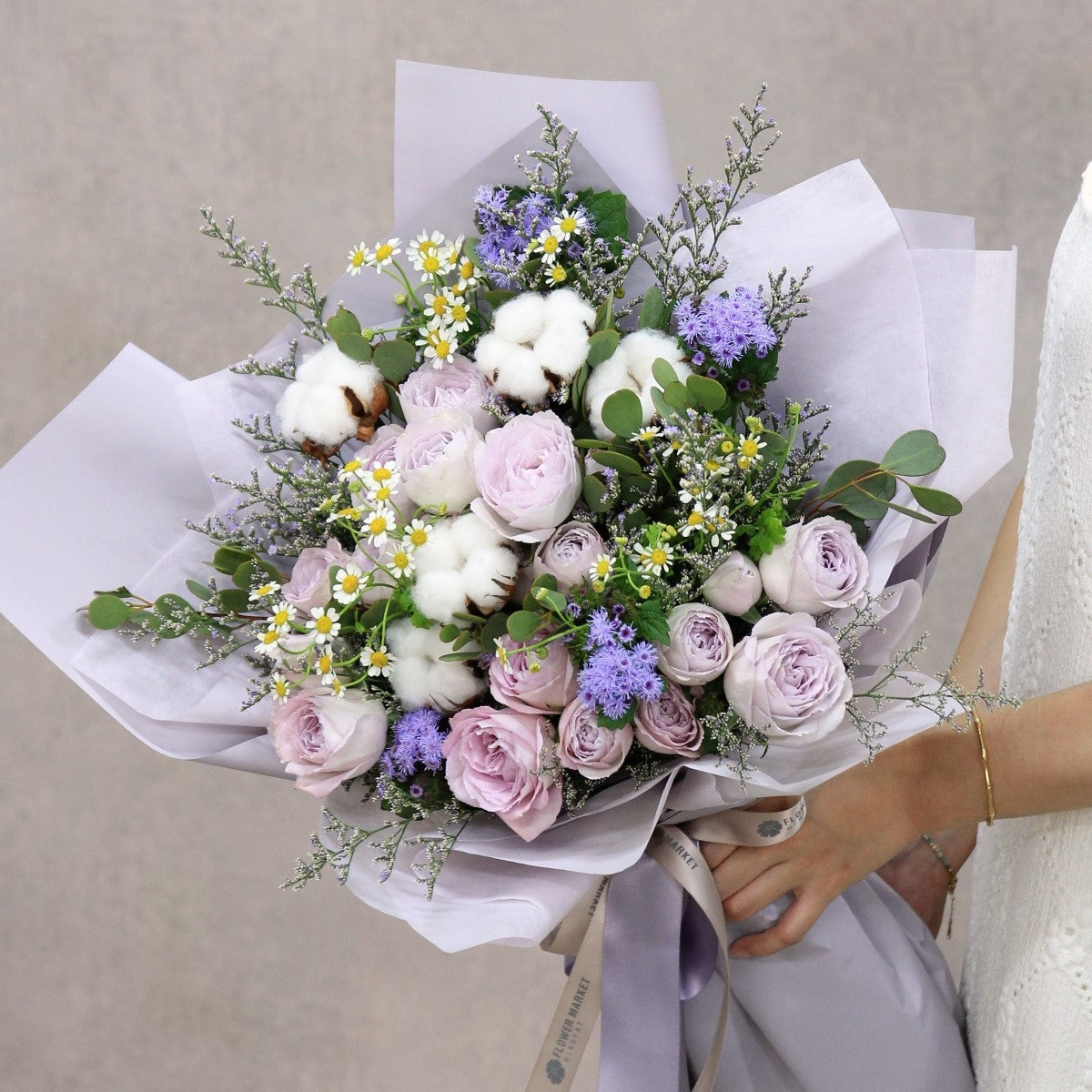 紫色小玫瑰棉花花束 Purple spray rose and cotton bouquet