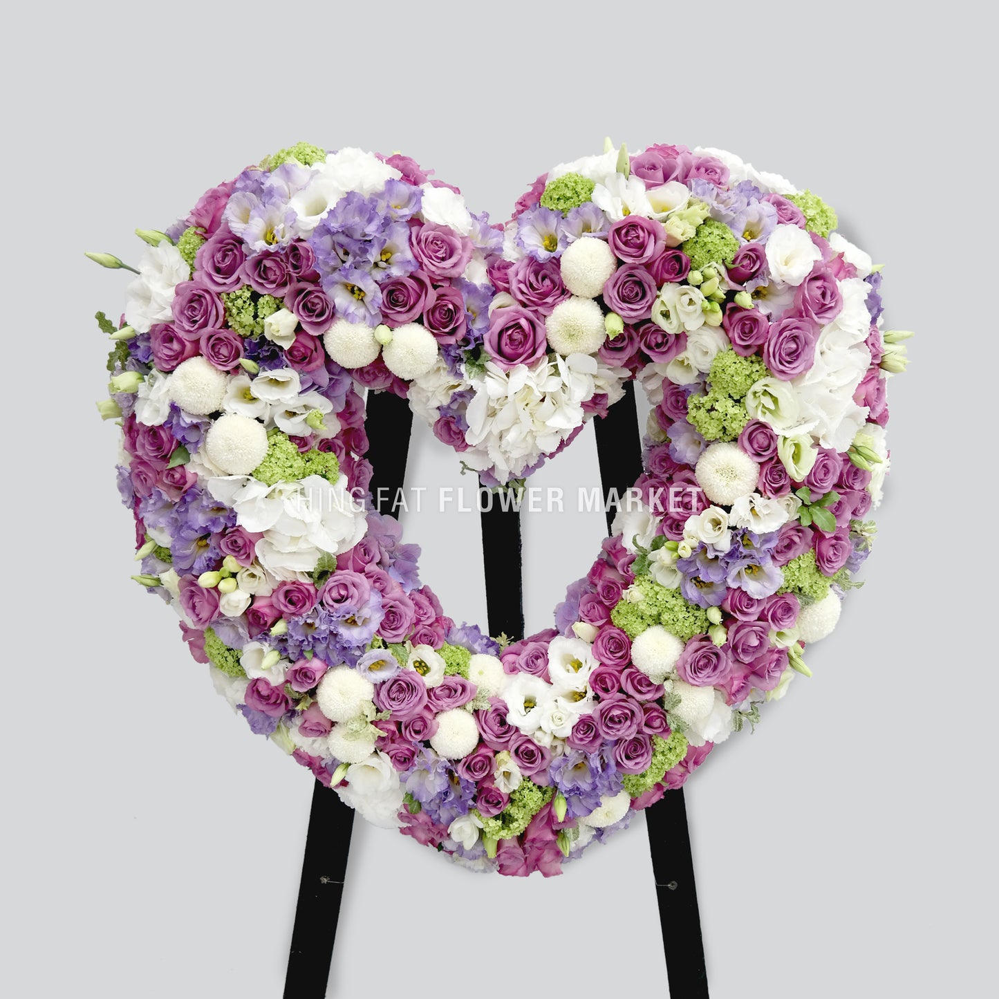 白繡球玫瑰心形花牌 White hydrangea and rose heart shape flower stand