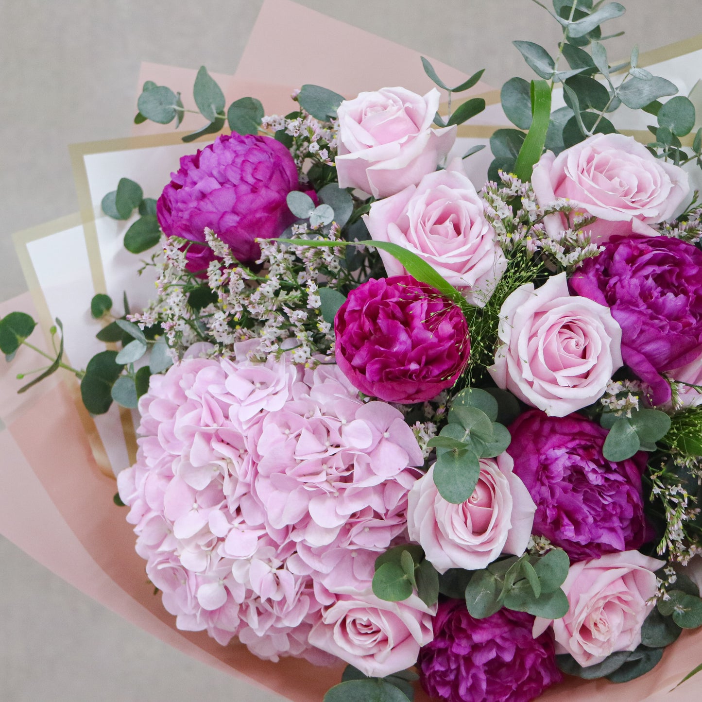 粉白桔梗日射花束 Pink white eustoma and stock bouquet