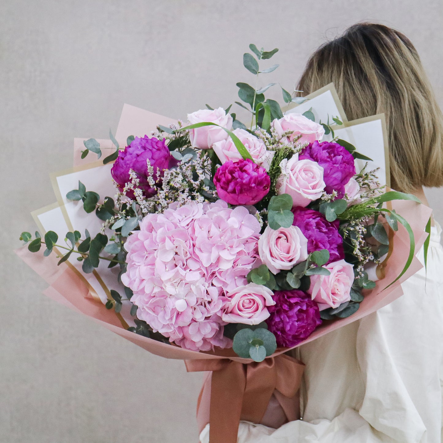 粉白桔梗日射花束 Pink white eustoma and stock bouquet