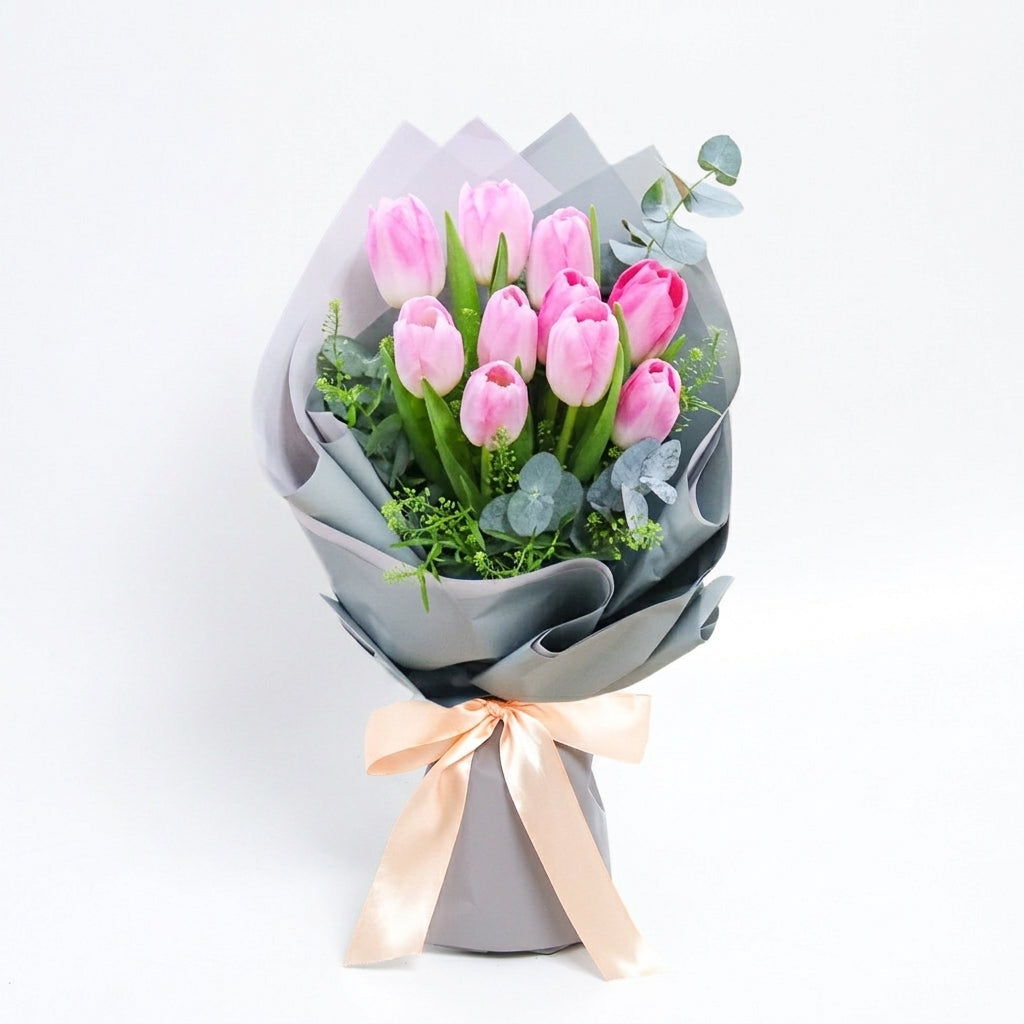 Pink tulip bouquet