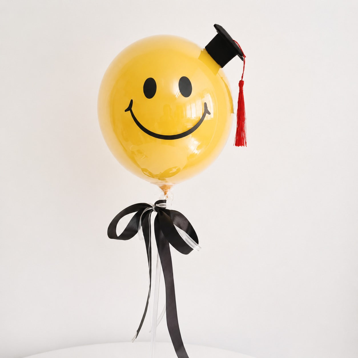 Graduation Smiley Face Balloon (cap to be attached separately)