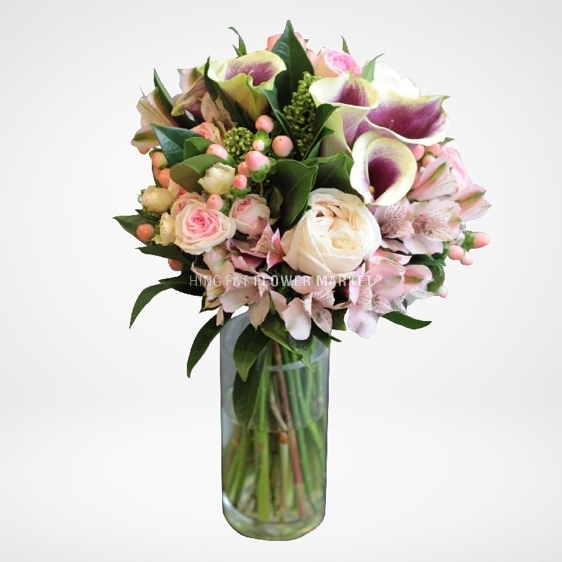 Calla lily and rose bridal bouquet – 興發鮮花市場 Hing Fat Flower Market