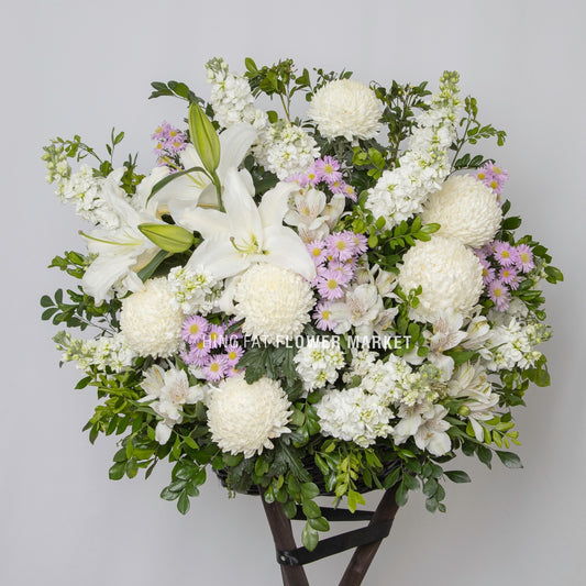 白百合菊花花籃 White lily and chrysanthemum flower stand