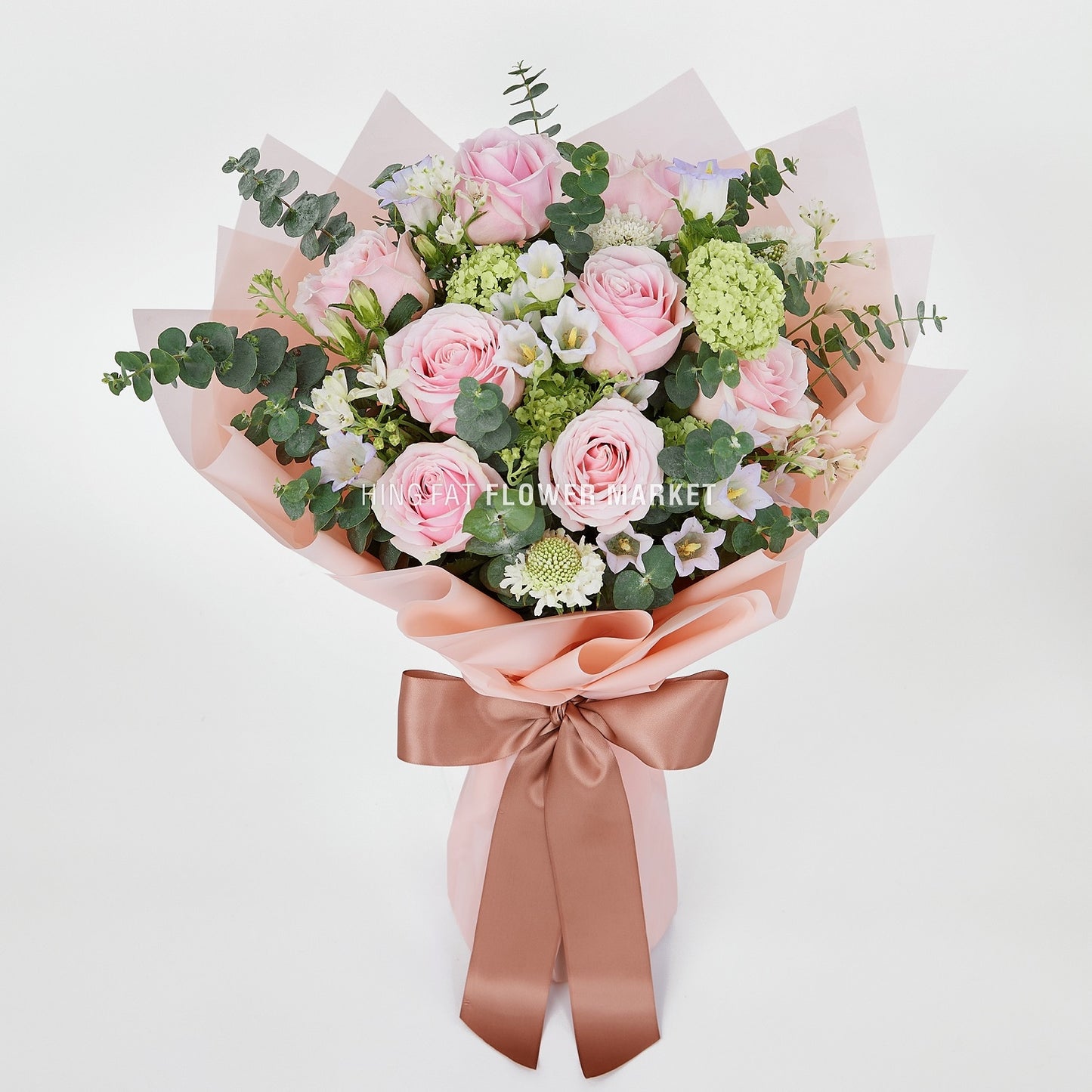 淺粉玫瑰風鈴花束 Pink rose and campanula bouquet
