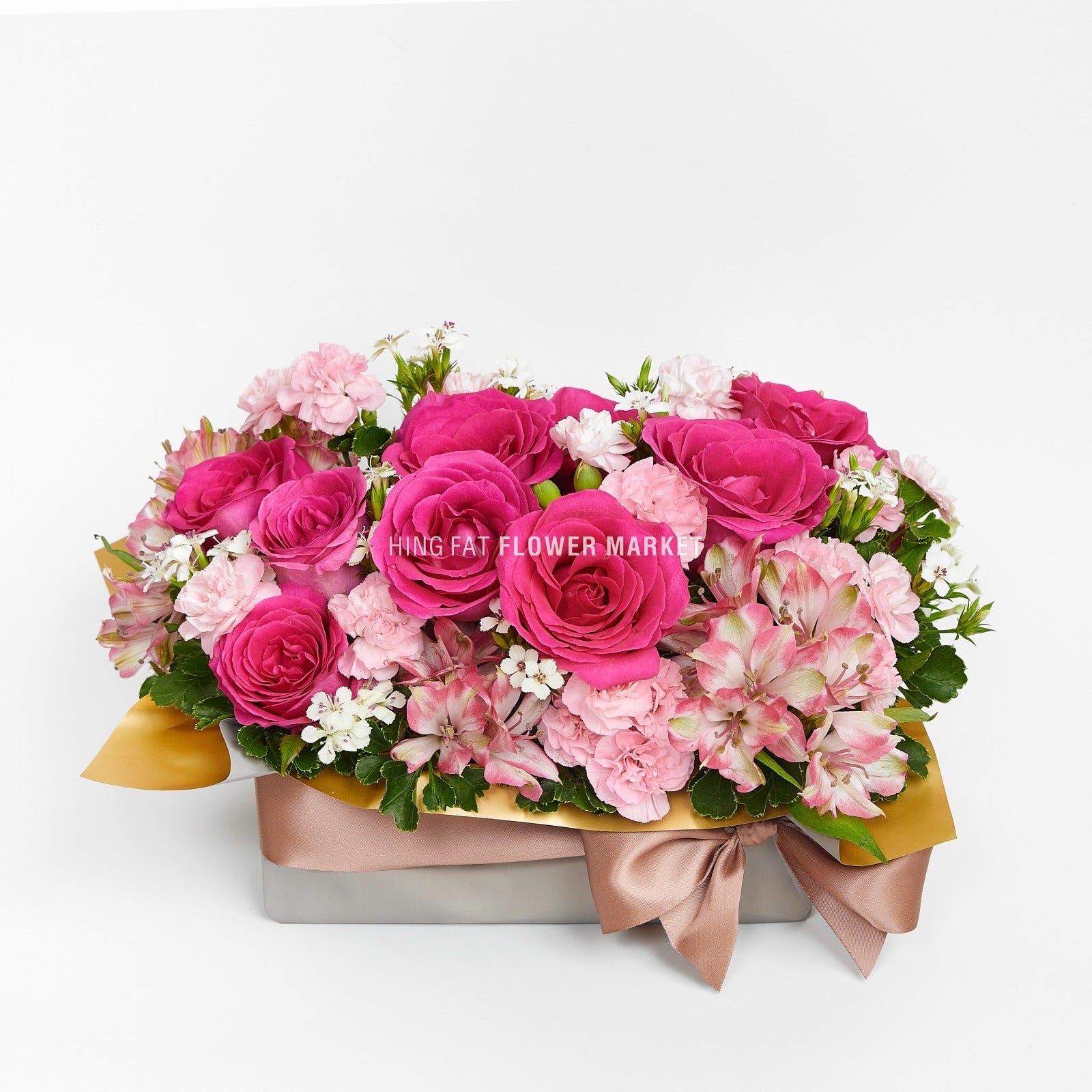 桃紅玫瑰小康乃馨花禮 Magenta rose and carnation flower arrangement flower basket
